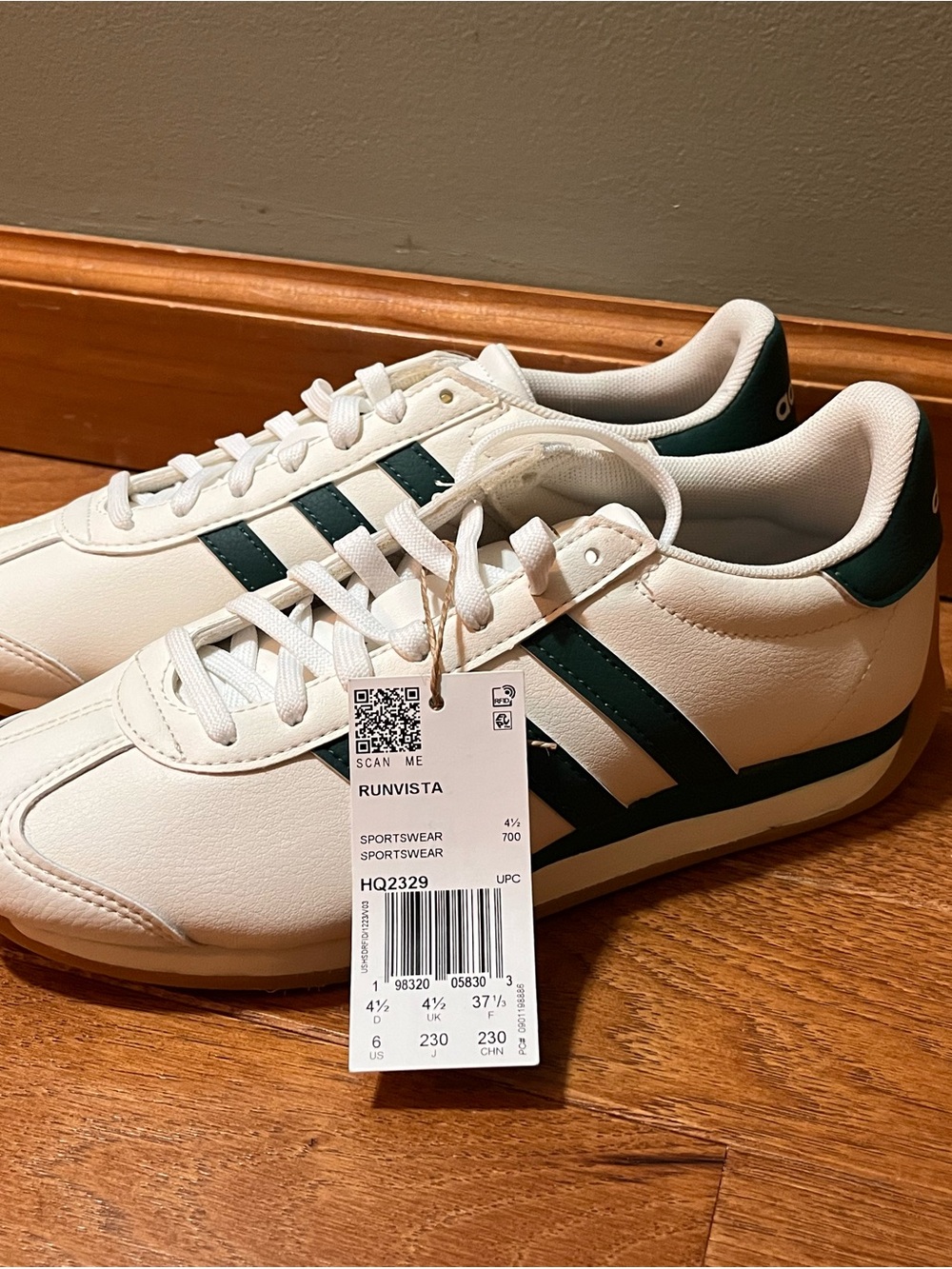 Adidas Runvista Women’s White & Dark Green Retro Sneakers